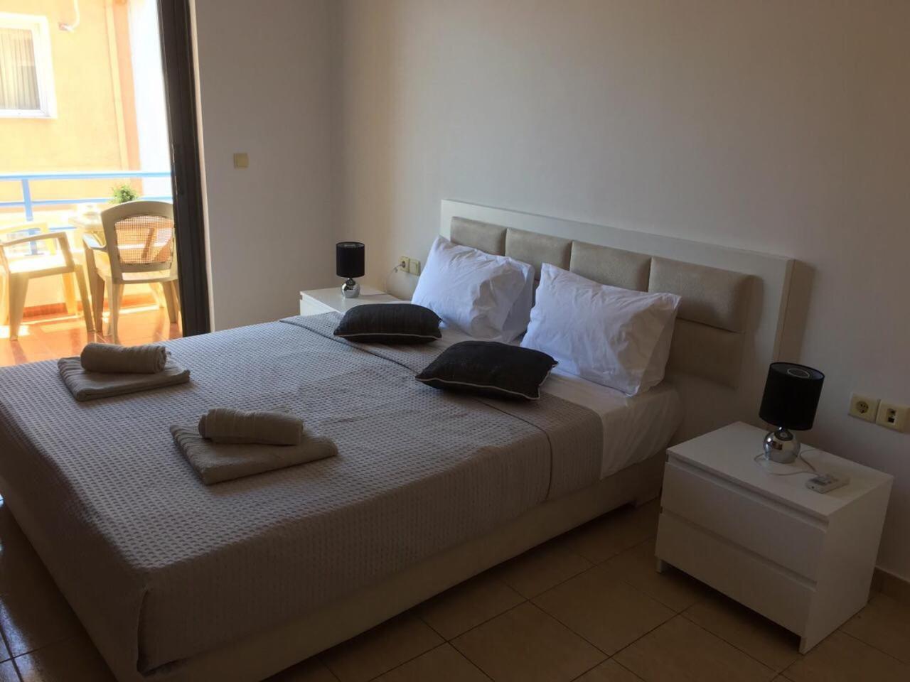 Sea And Sky Apartments Sarandë Quarto foto